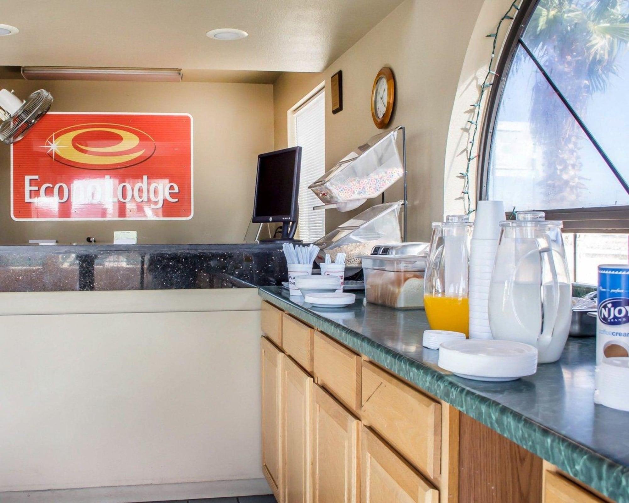 Motel Travelodge By Wyndham 2*