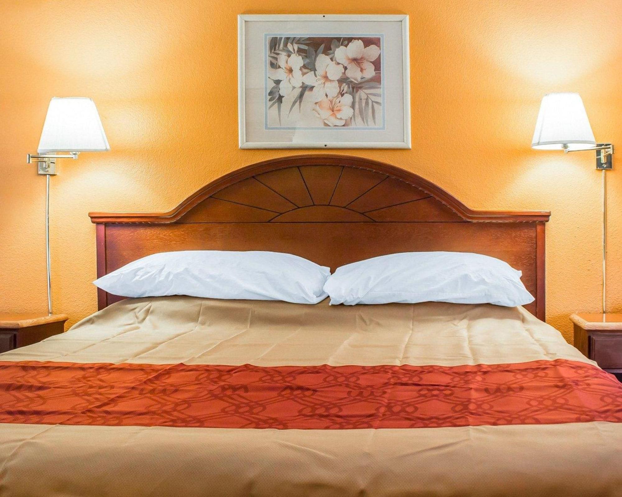 Motel Travelodge By Wyndham 2*