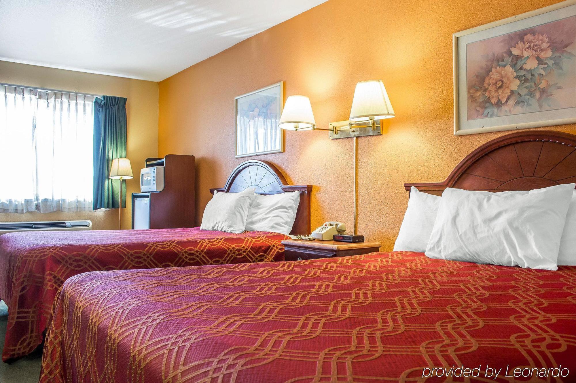 Travelodge By Wyndham Motel 2*